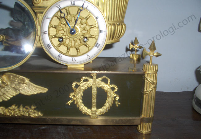 Bellissimo orologio con biga