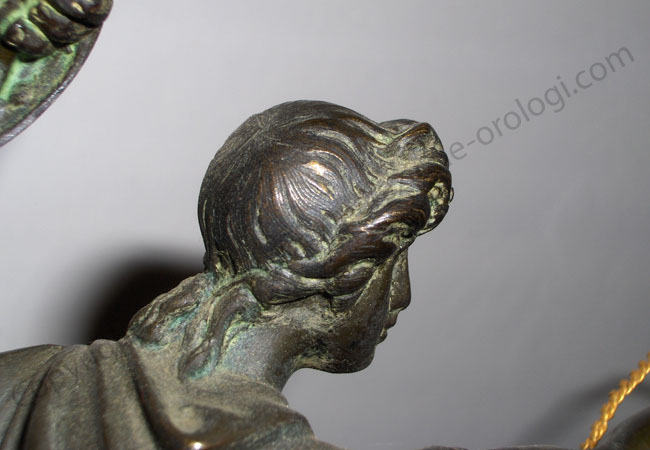 Bellissimo orologio con biga